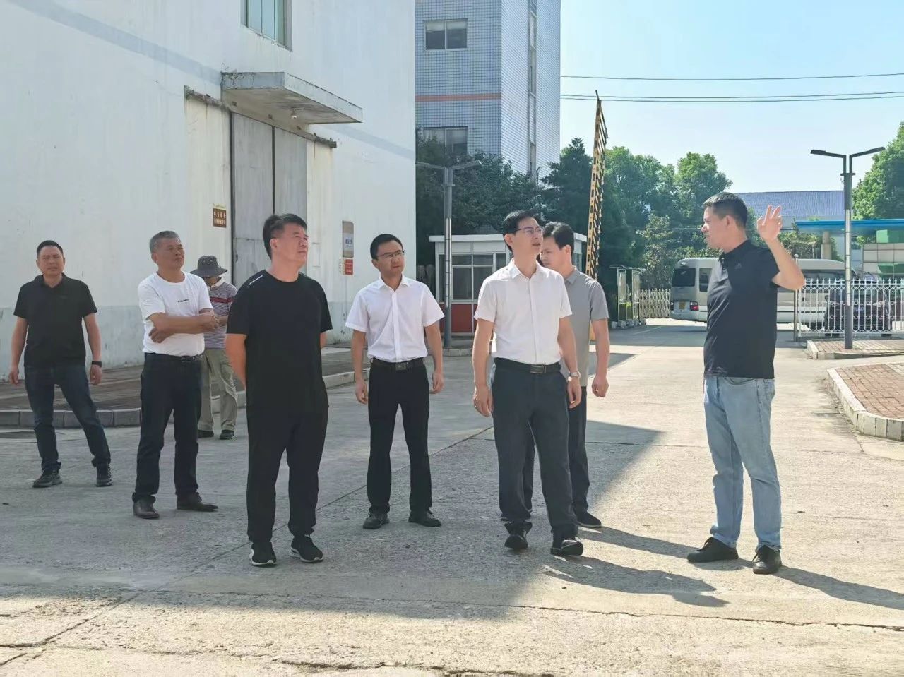 海峽兩岸中小企業(yè)聯(lián)合促進(jìn)會走進(jìn)益陽茶廠有限公司